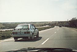 Se puede adelantar por la dere